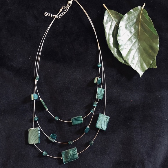 Blue square necklace! - Picture 1 of 4